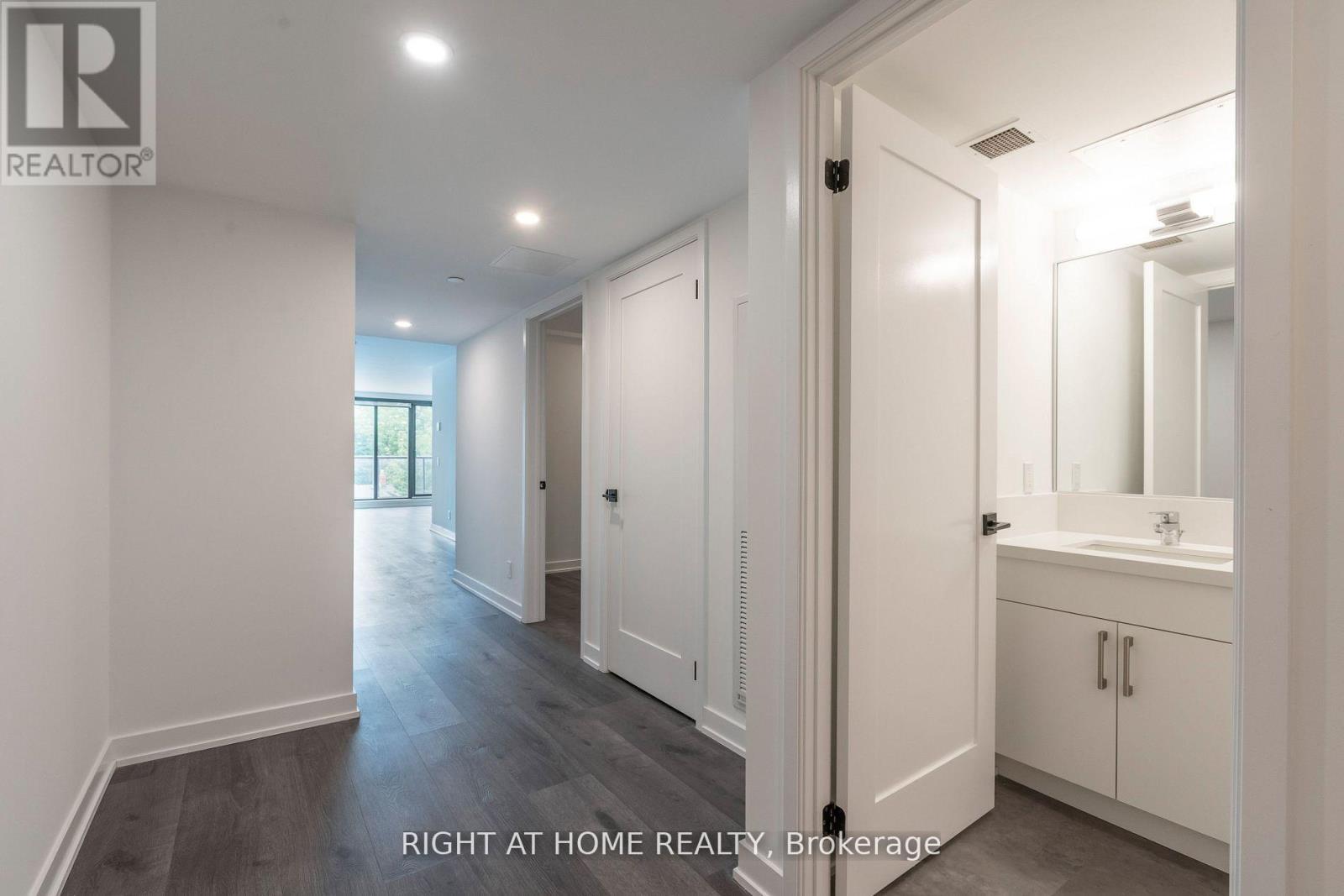 416 - 897 College Street W, Toronto, Ontario  M6H 2C2 - Photo 3 - C12556906