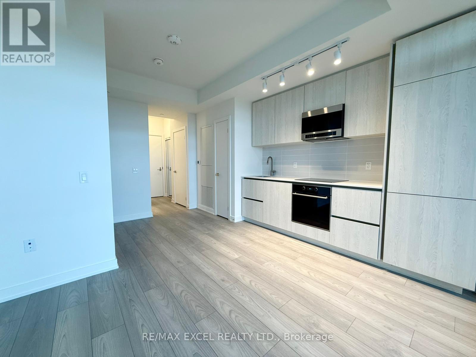 1903 - 110 Broadway Avenue, Toronto, Ontario  M4P 1V7 - Photo 3 - C12556920