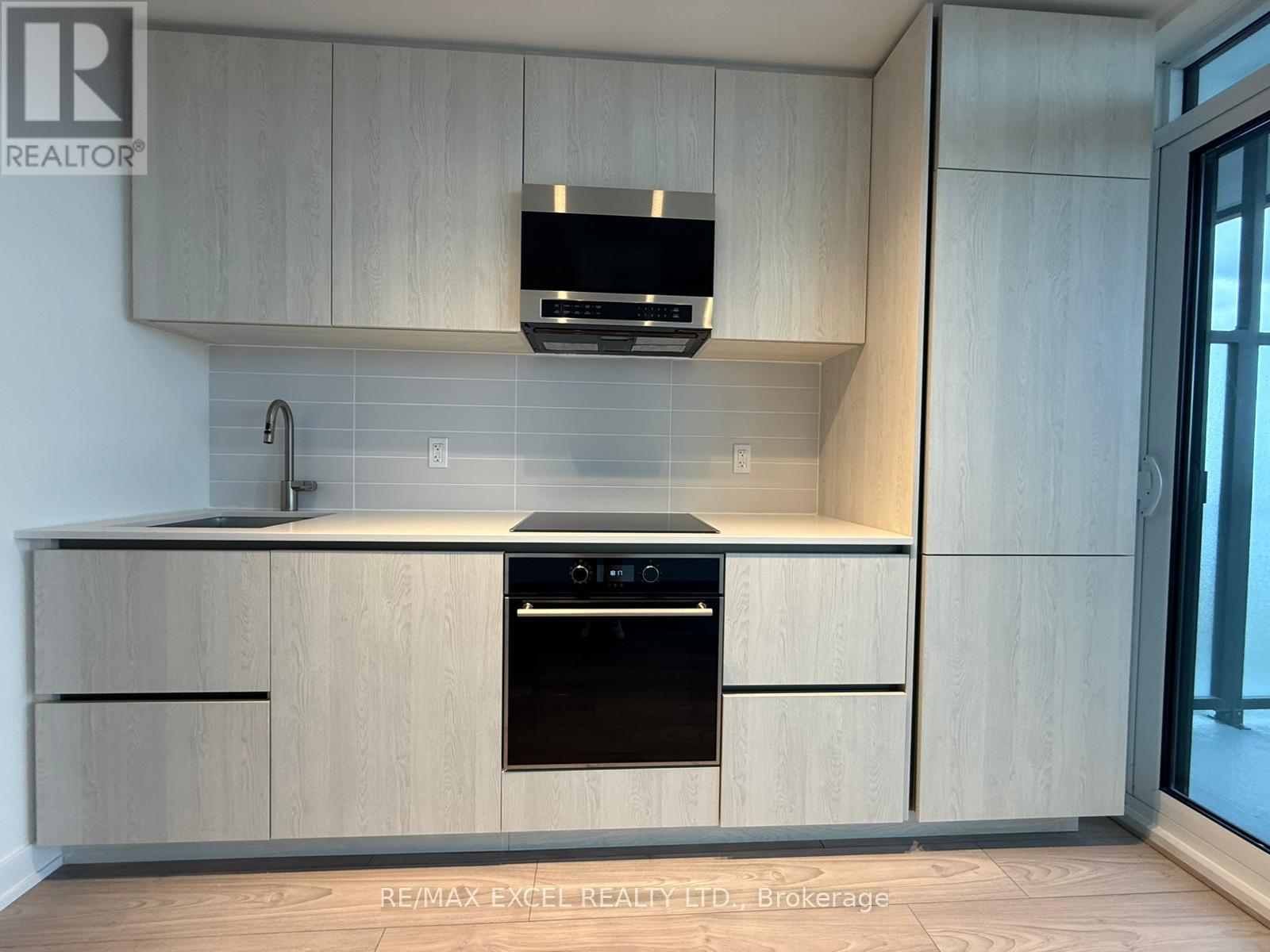 1903 - 110 Broadway Avenue, Toronto, Ontario  M4P 1V7 - Photo 8 - C12556920