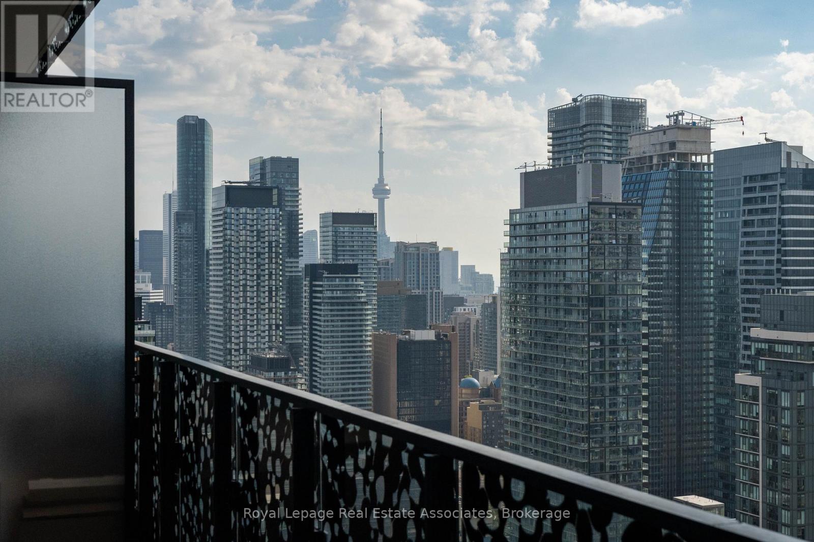 3908 - 55 Charles Street E, Toronto, Ontario  M4Y 0J1 - Photo 24 - C12556932