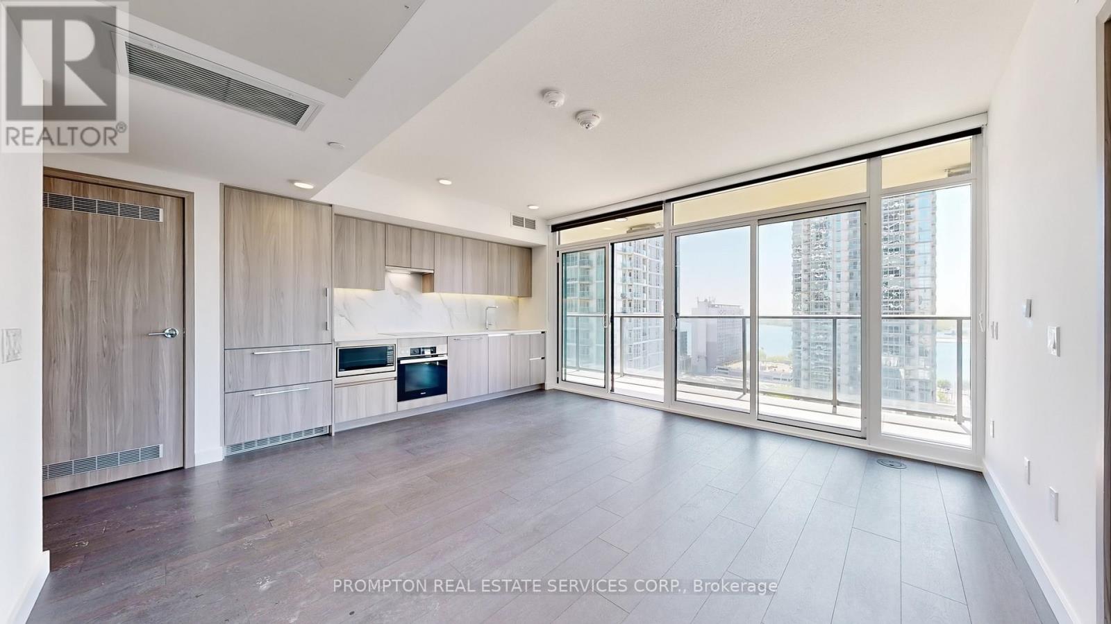 2311 - 3 Concord Cityplace Way, Toronto, Ontario  M5V 0X4 - Photo 12 - C12556954