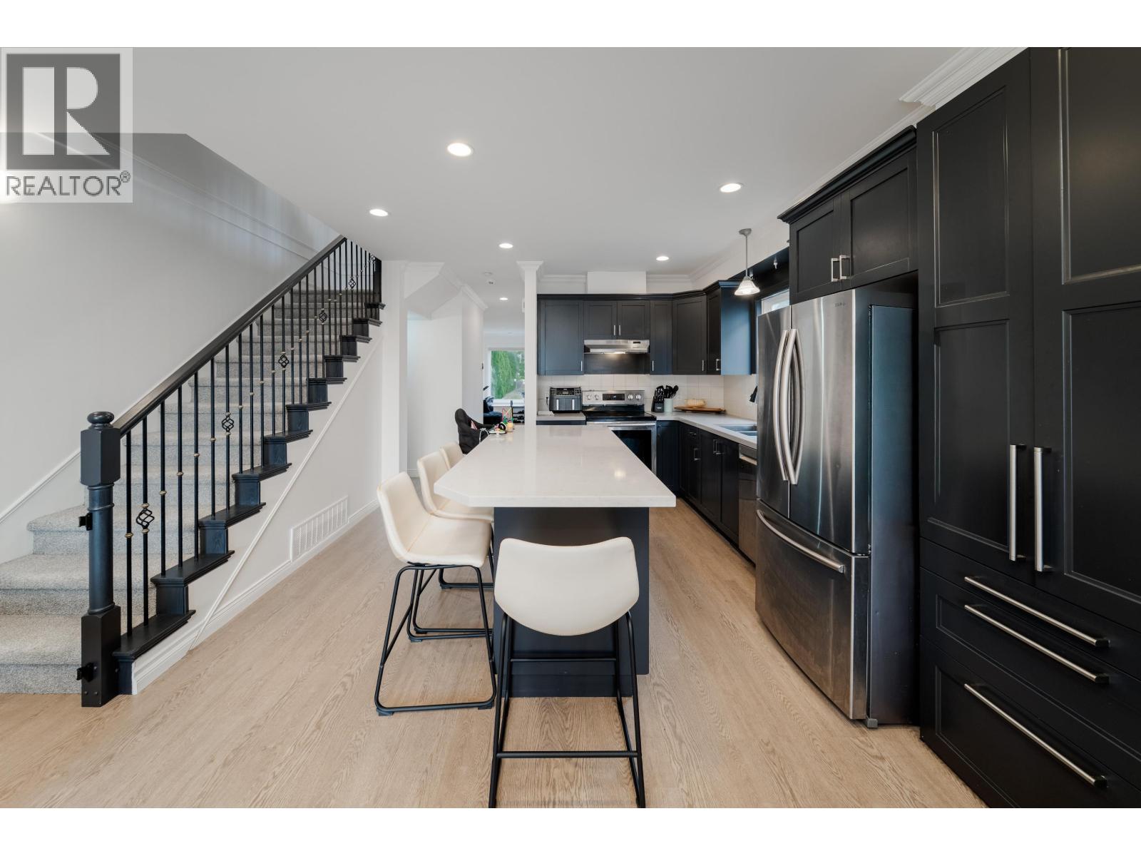 1126 Rochester Avenue, Coquitlam, British Columbia  V3K 2X4 - Photo 8 - R3067701