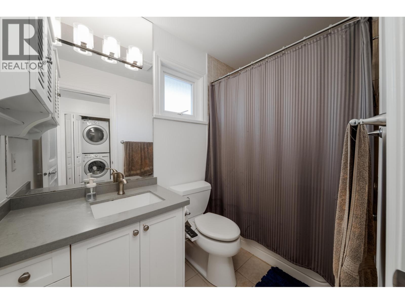 1126 Rochester Avenue, Coquitlam, British Columbia  V3K 2X4 - Photo 15 - R3067701