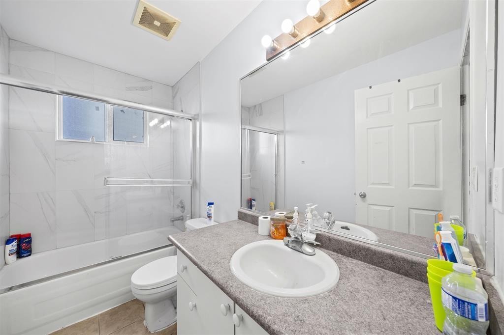 31449 Legacy Court, Abbotsford, British Columbia  V2T 6W5 - Photo 10 - R3068301