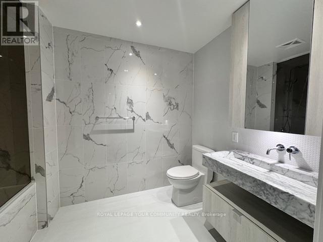 5203 - 11 Yorkville Avenue N, Toronto, Ontario M4W 0B7 - Photo 17 - C12536546