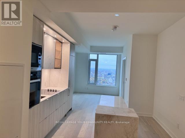 5203 - 11 Yorkville Avenue N, Toronto, Ontario M4W 0B7 - Photo 8 - C12536546