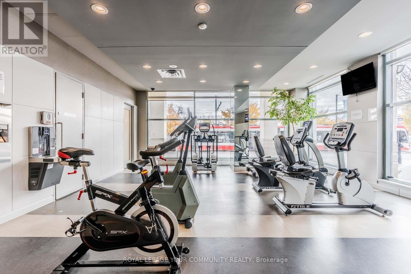 205 - 228 Queens Quay W, Toronto, Ontario  M5J 2X1 - Photo 33 - C12556708