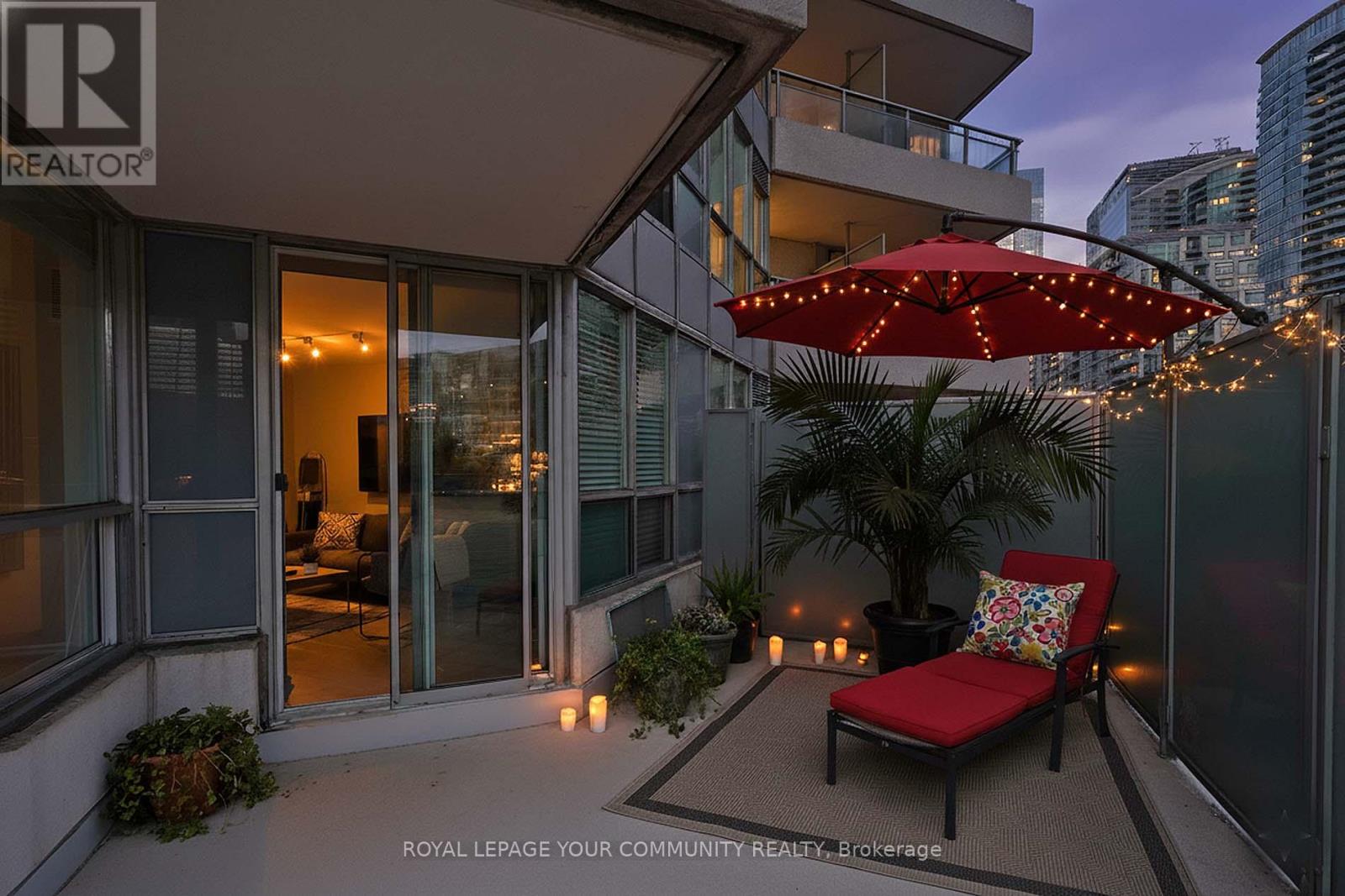 205 - 228 Queens Quay W, Toronto, Ontario  M5J 2X1 - Photo 30 - C12556708