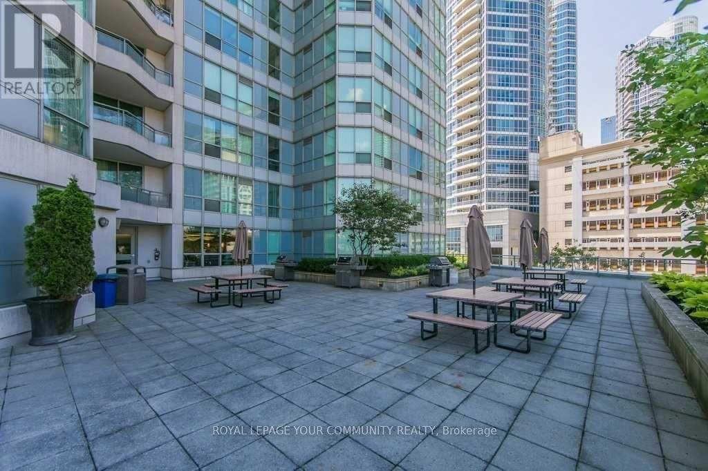 205 - 228 Queens Quay W, Toronto, Ontario  M5J 2X1 - Photo 38 - C12556708