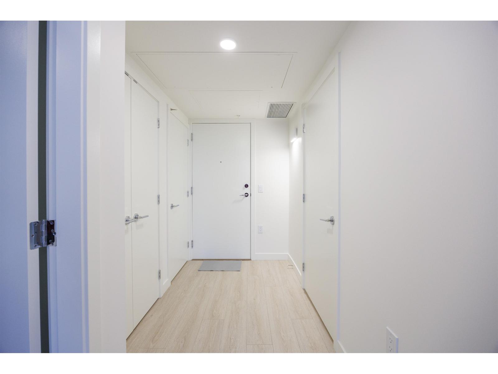 1104 13675 107a Avenue, Surrey, British Columbia V3T 0X2 - Photo 4 - R3068116