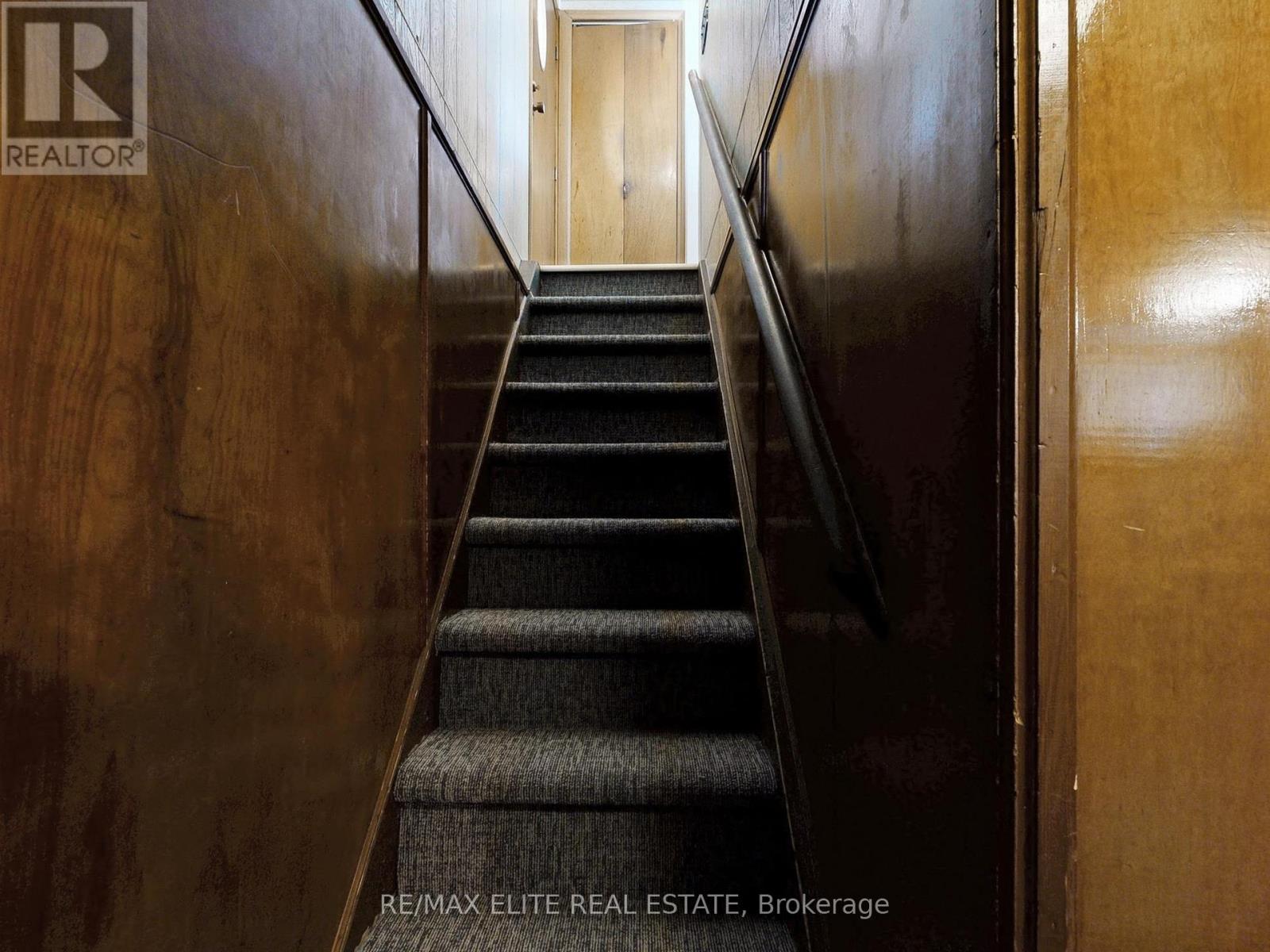 63 St Hubert Avenue, Toronto, Ontario  M4J 3Z2 - Photo 22 - E12556894