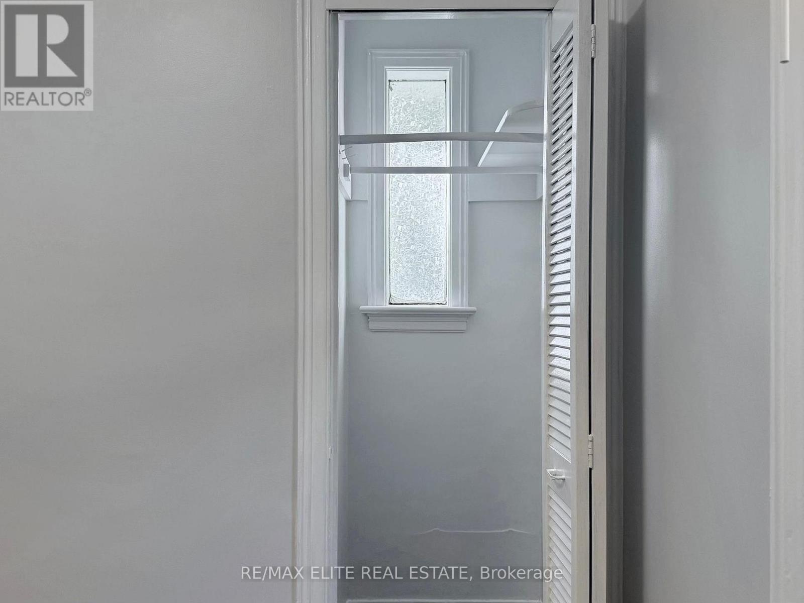 63 St Hubert Avenue, Toronto, Ontario  M4J 3Z2 - Photo 29 - E12556894