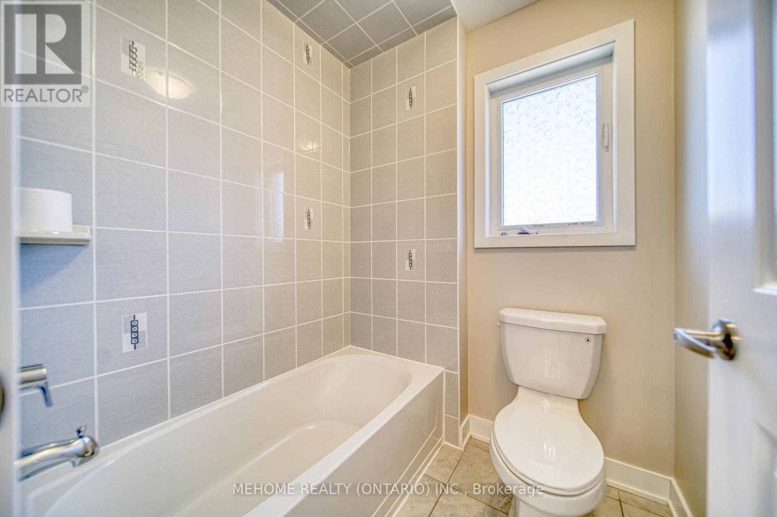 7 Proud Court, Aurora, Ontario  L4G 7B7 - Photo 30 - N12556866