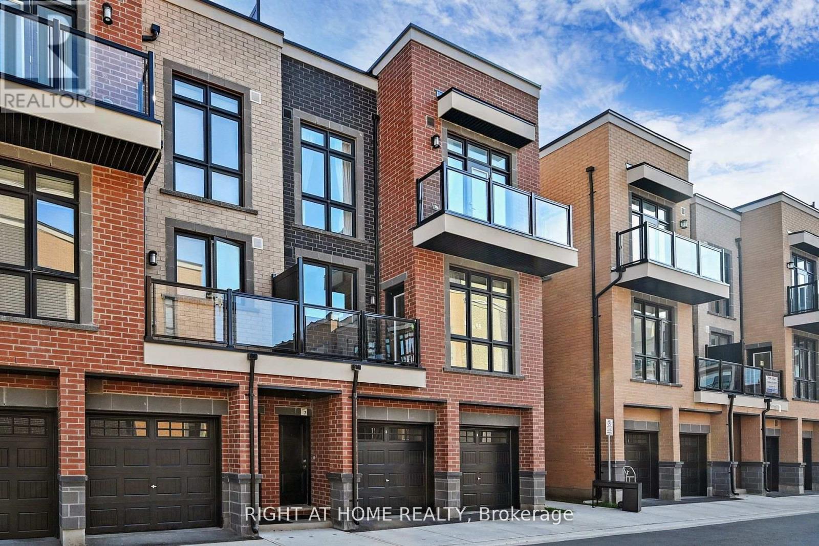 Th7 - 9 Phelps Lane, Richmond Hill, Ontario  L4E 1J4 - Photo 37 - N12556880