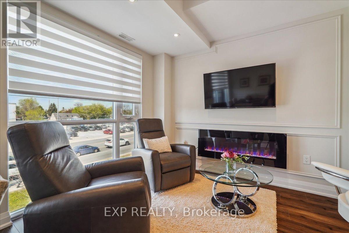 A203 - 5309 Highway 7, Vaughan, Ontario  L4L 0J1 - Photo 6 - N12556950