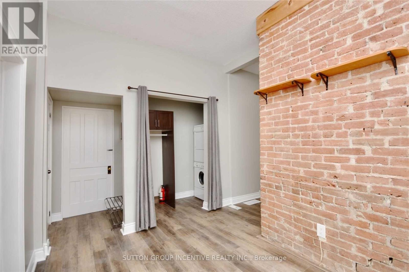 2 - 322 Codrington Street, Barrie, Ontario  L4M 1T1 - Photo 7 - S12556918