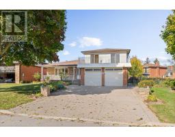 305 ULRIC CRESCENT, Oakville, Ontario