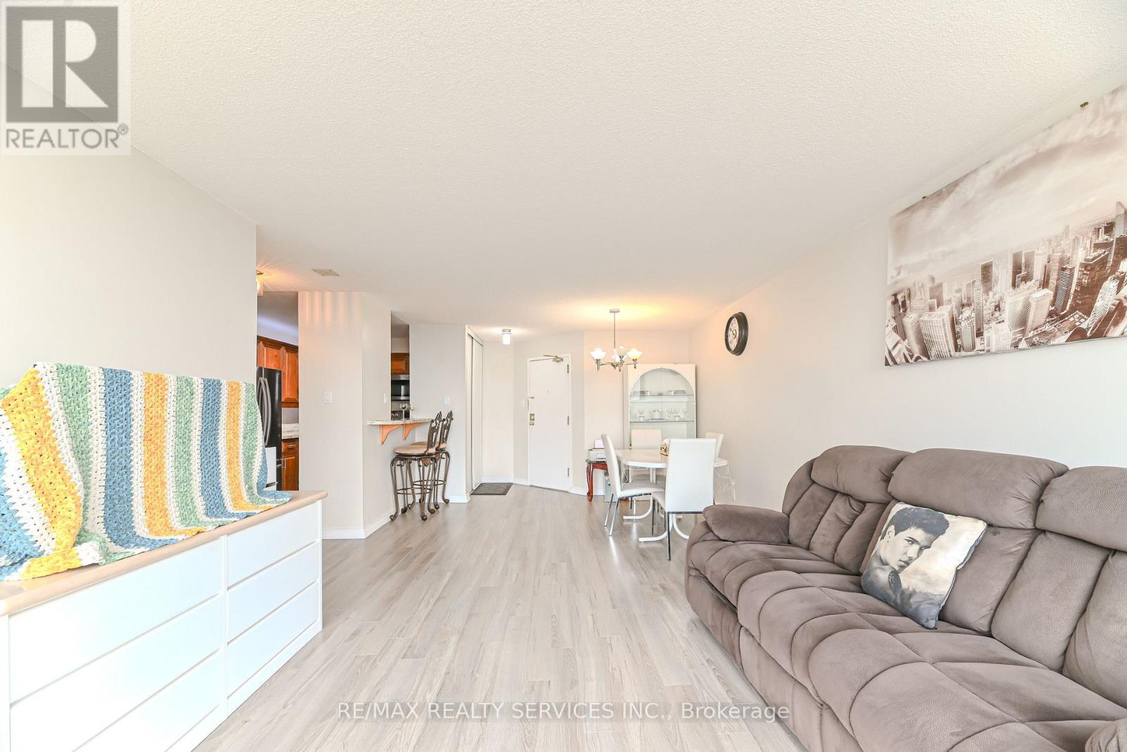 1911 - 35 Trailwood Drive, Mississauga, Ontario  L4Z 3K9 - Photo 16 - W12556890