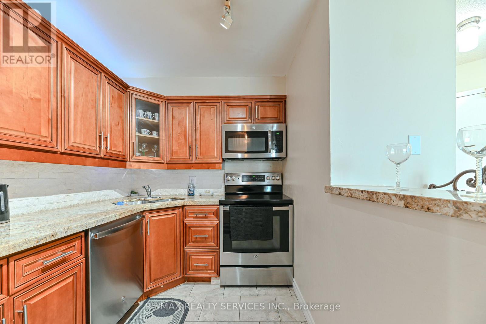 1911 - 35 Trailwood Drive, Mississauga, Ontario  L4Z 3K9 - Photo 21 - W12556890