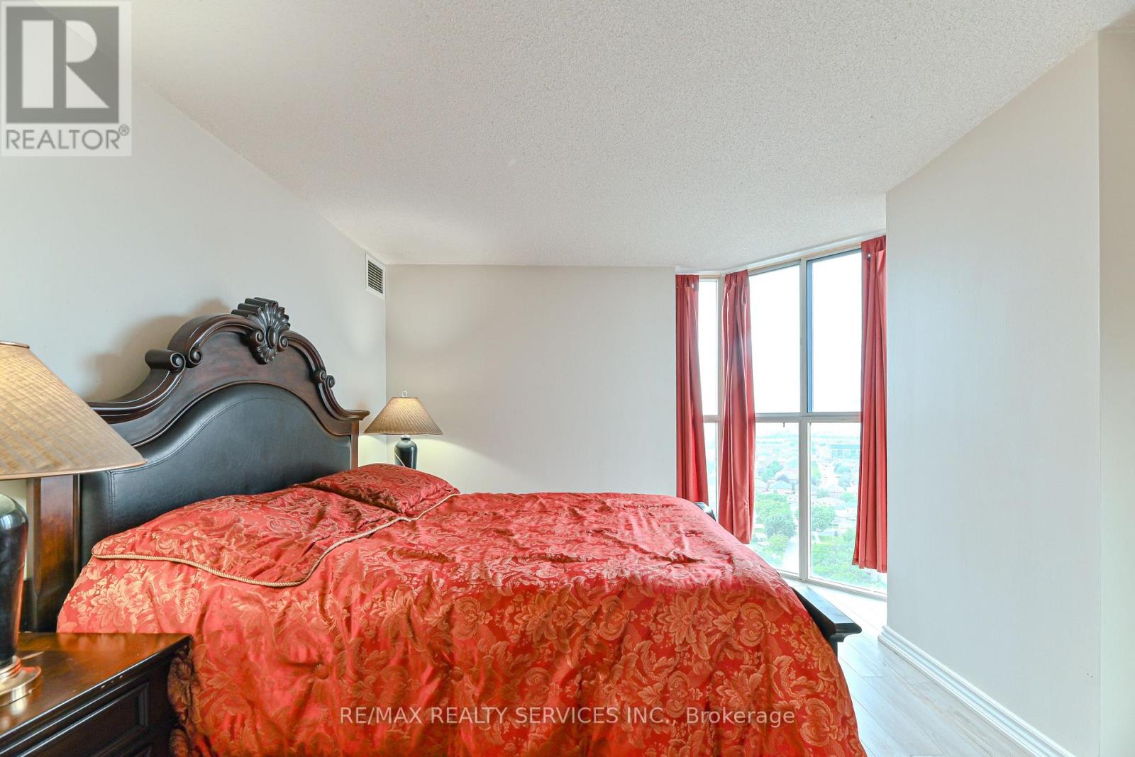 1911 - 35 Trailwood Drive, Mississauga, Ontario  L4Z 3K9 - Photo 26 - W12556890