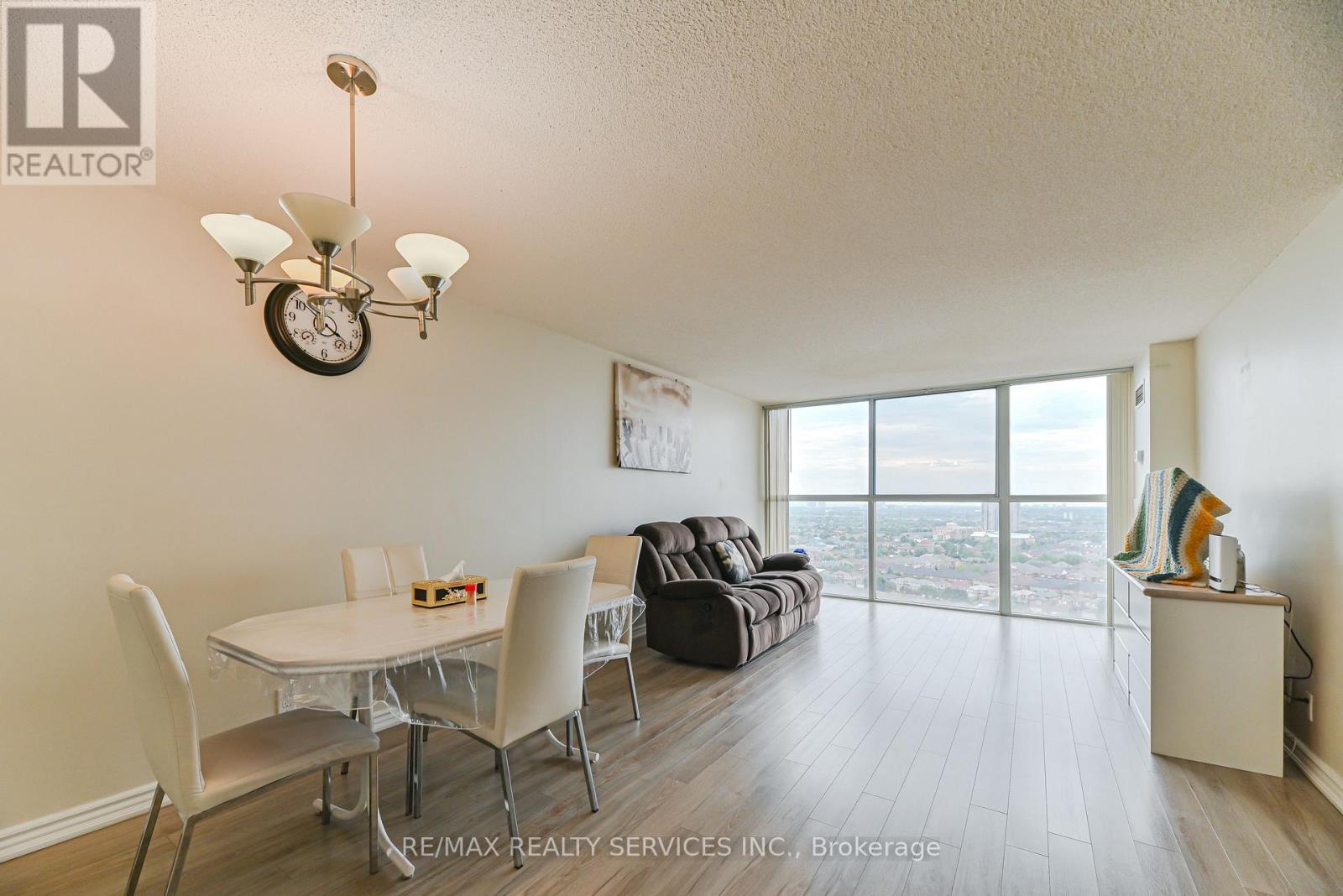 1911 - 35 Trailwood Drive, Mississauga, Ontario  L4Z 3K9 - Photo 8 - W12556890