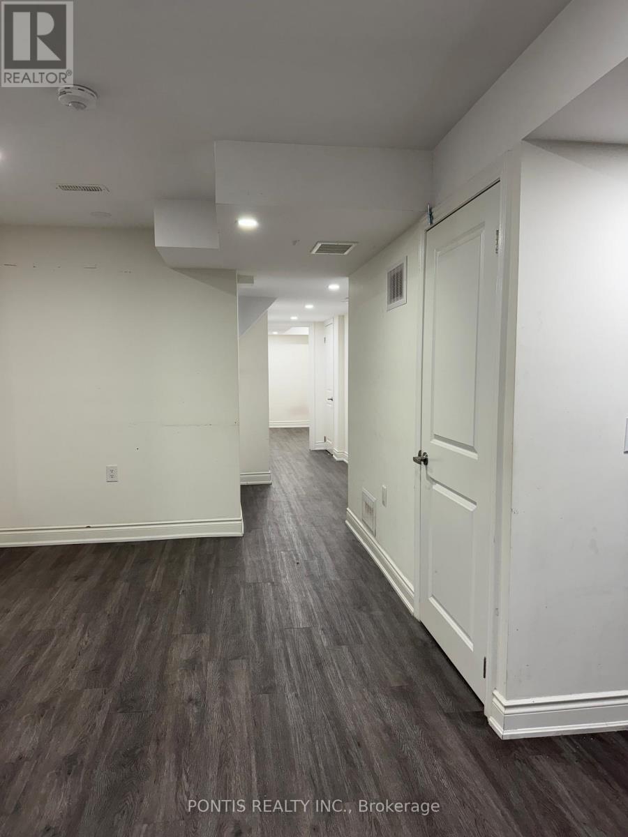 25 Banner Elk Street, Brampton, Ontario  L6Y 6J6 - Photo 12 - W12556892