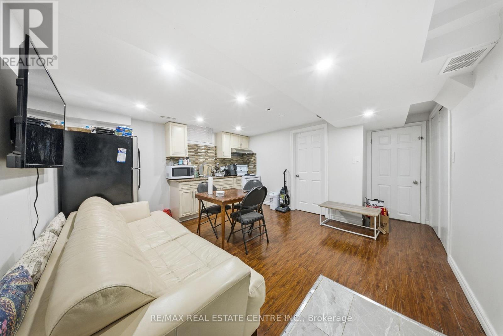 3129 Stevenage Court, Mississauga, Ontario  L5N 4T7 - Photo 26 - W12556944