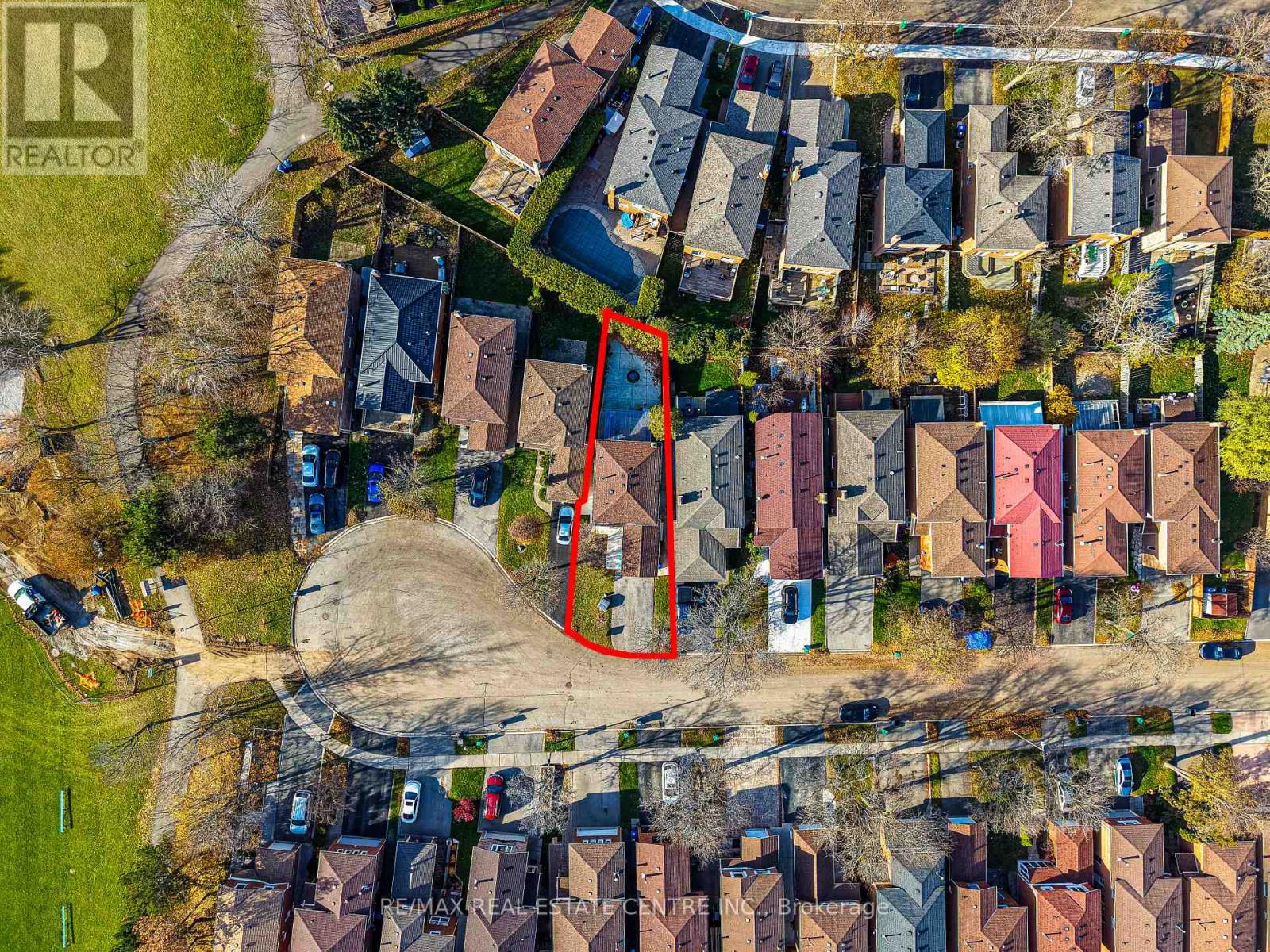 3129 Stevenage Court, Mississauga, Ontario  L5N 4T7 - Photo 6 - W12556944