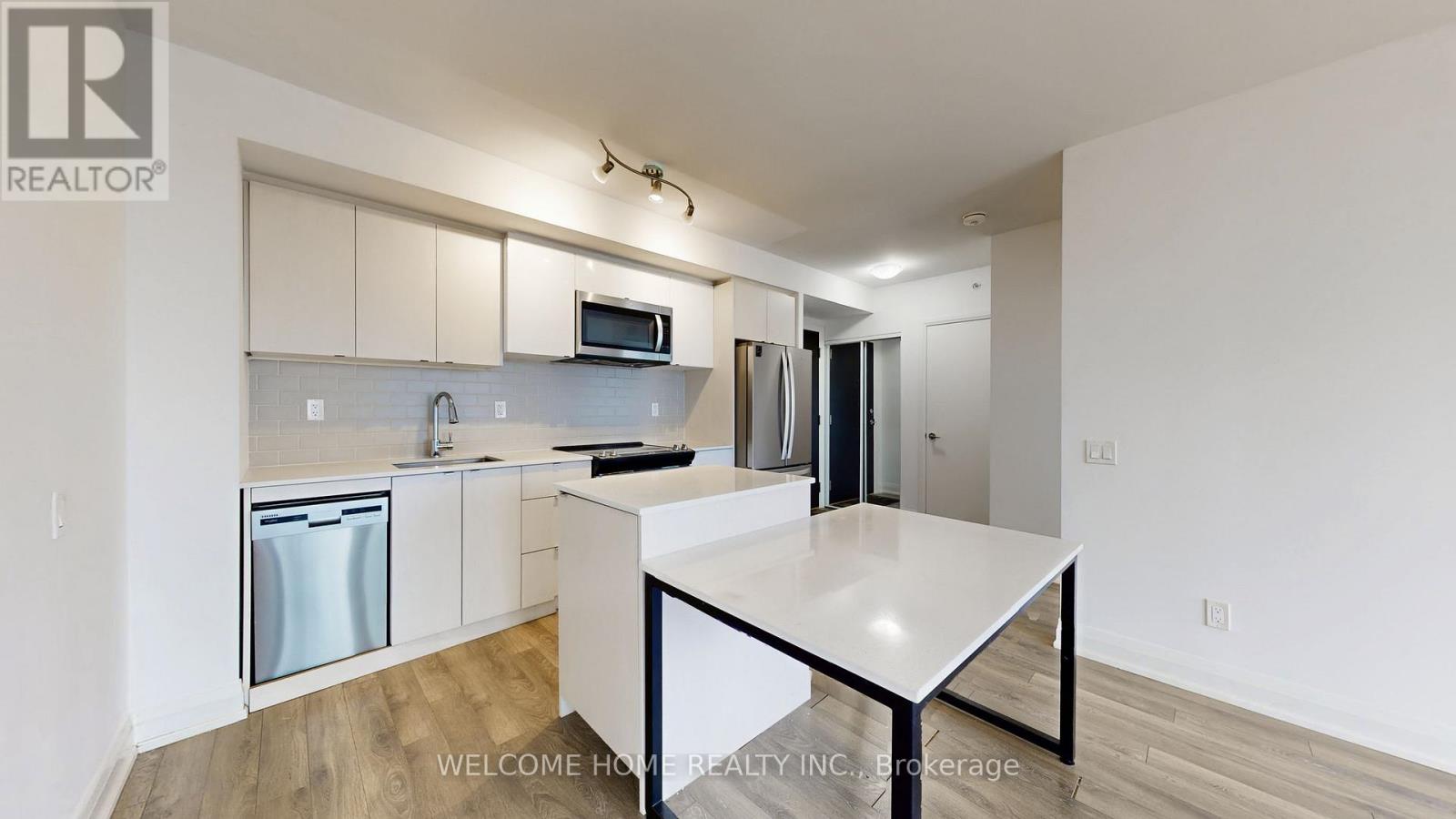 504 - 1461 Lawrence Avenue W, Toronto, Ontario  M6L 0A6 - Photo 16 - W12556958