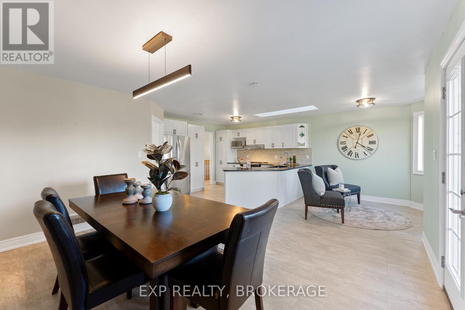 53 Gumby Lane, Quinte West, Ontario  K8V 5P6 - Photo 10 - X12556978