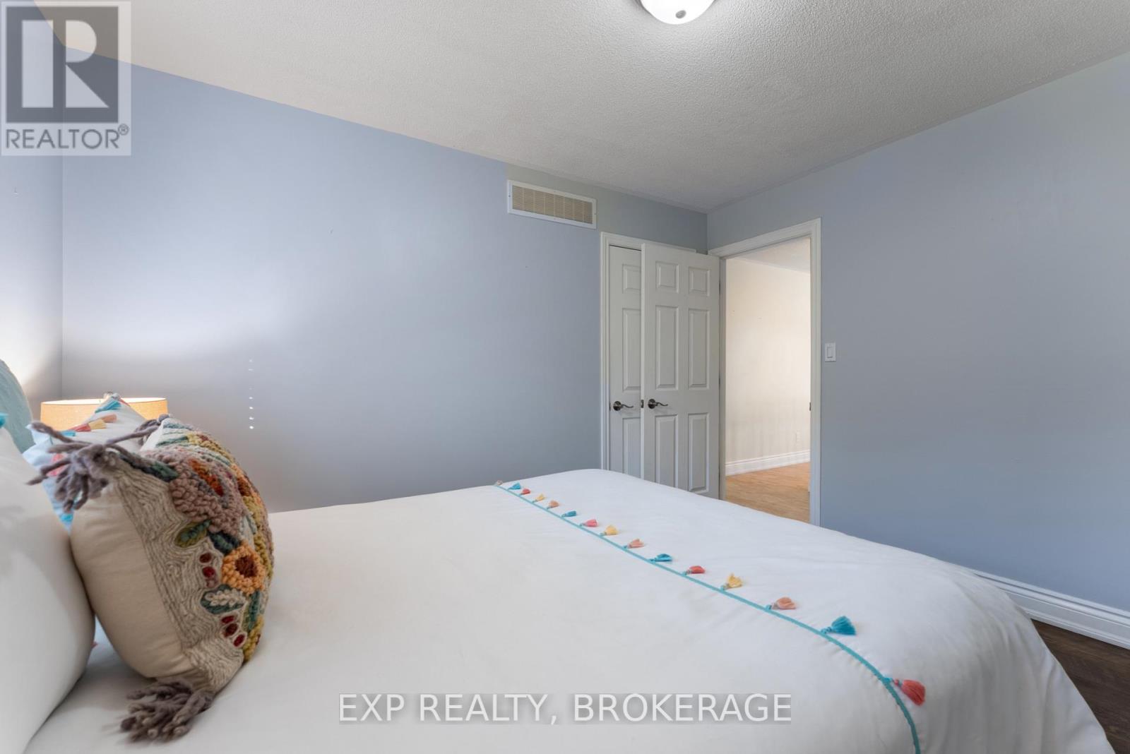 53 Gumby Lane, Quinte West, Ontario  K8V 5P6 - Photo 15 - X12556978