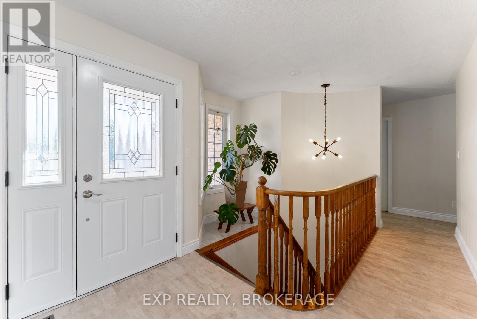 53 Gumby Lane, Quinte West, Ontario  K8V 5P6 - Photo 4 - X12556978