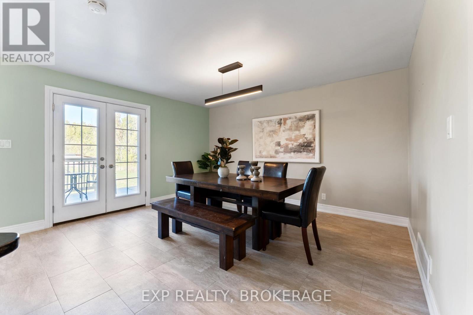 53 Gumby Lane, Quinte West, Ontario  K8V 5P6 - Photo 9 - X12556978