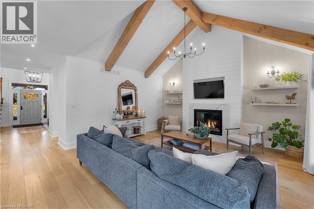 2218 Portage Road, Niagara Falls, Ontario  L2J 0C2 - Photo 2 - 40788379