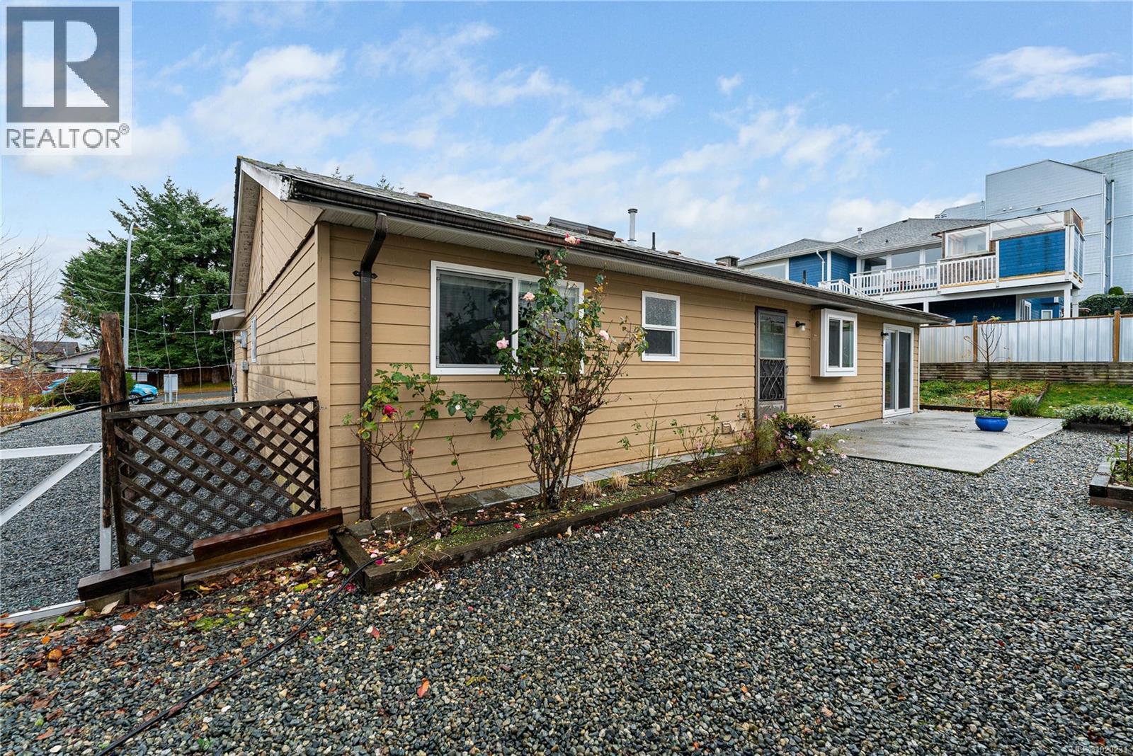 6255 Blueback Rd, Nanaimo, British Columbia  V9V 1A9 - Photo 33 - 1020231