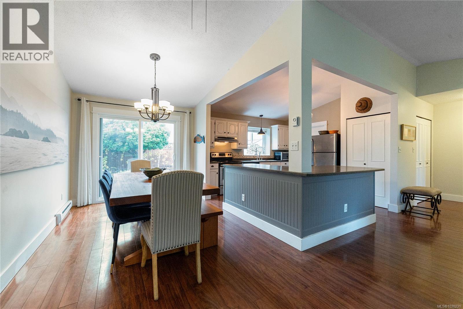 6255 Blueback Rd, Nanaimo, British Columbia  V9V 1A9 - Photo 6 - 1020231