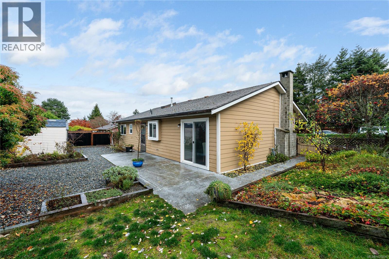 6255 Blueback Rd, Nanaimo, British Columbia  V9V 1A9 - Photo 32 - 1020231