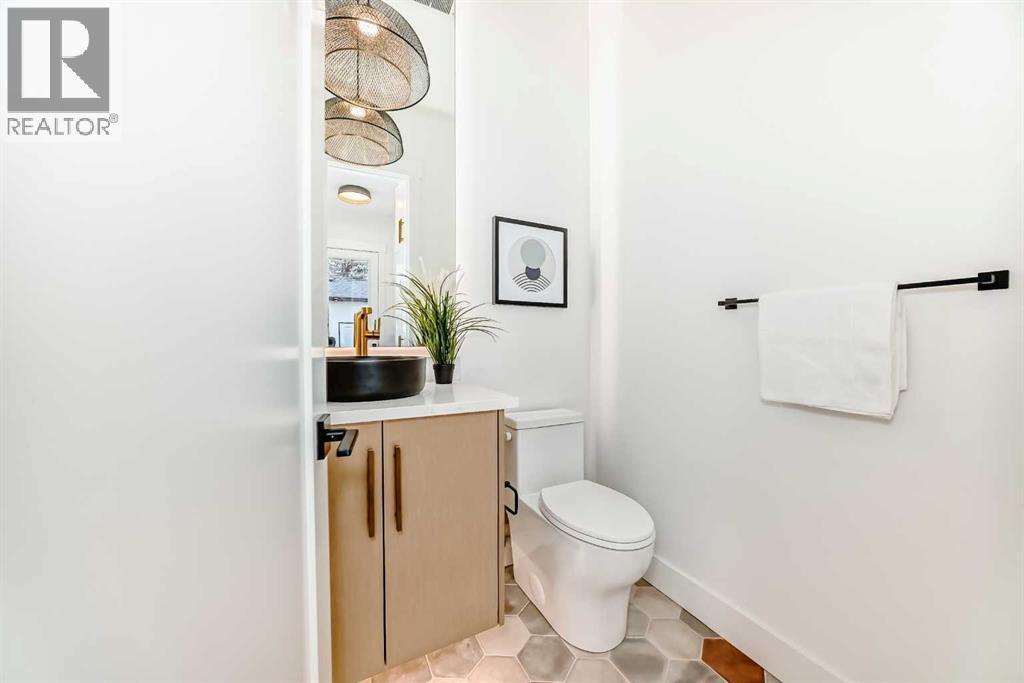 214 27 Avenue Nw, Calgary, Alberta  T2M 2H4 - Photo 14 - A2268969