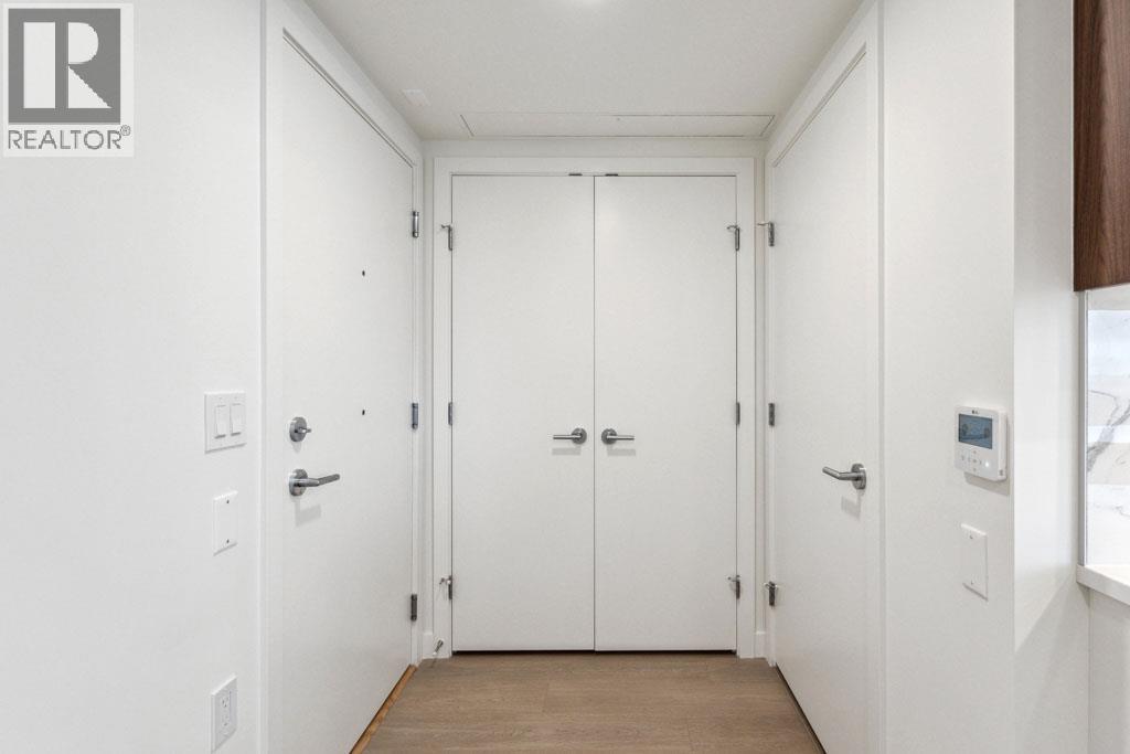 1808 7683 Park Crescent, Burnaby, British Columbia  V3N 0J4 - Photo 5 - R3068390