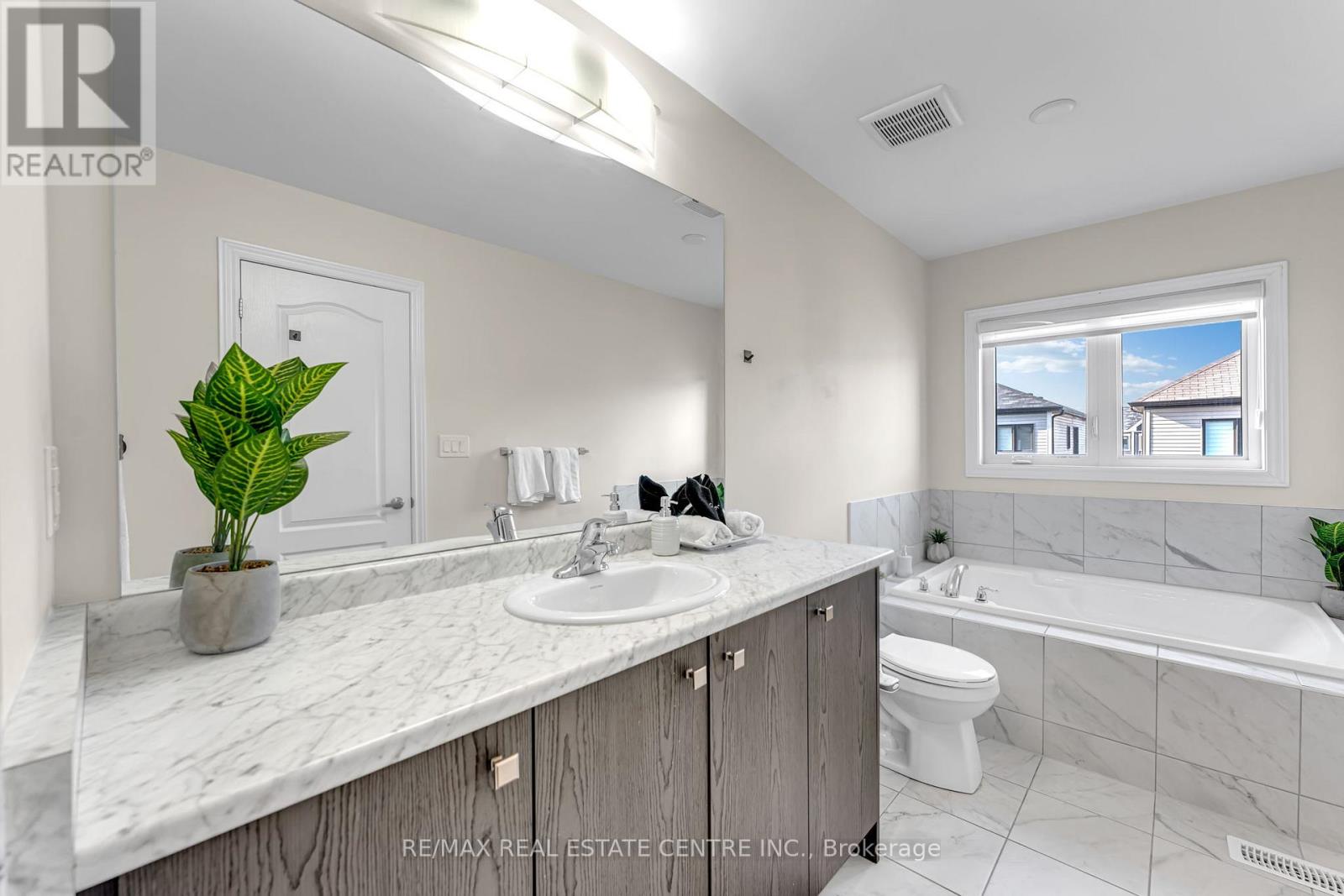 65 Ever Sweet Way, Thorold, Ontario  L2V 0K8 - Photo 21 - X12556848