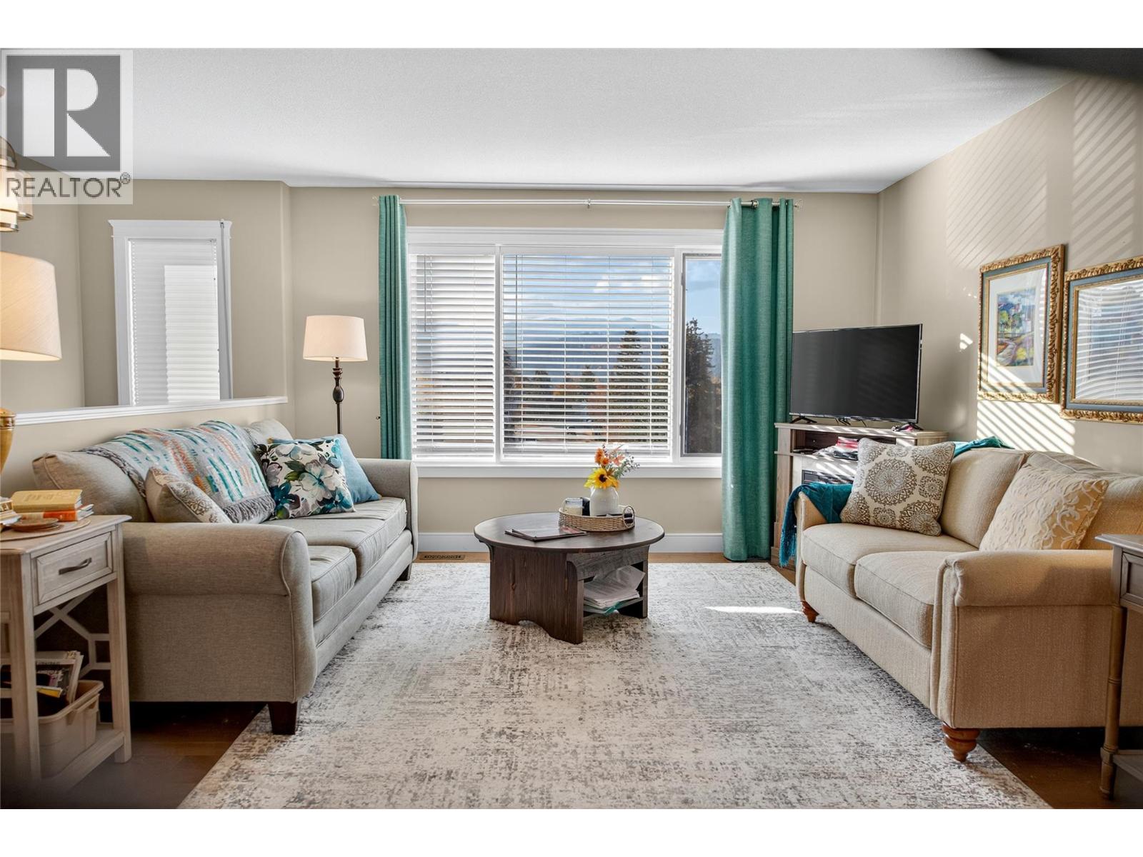 1200 11th Avenue S, Cranbrook, British Columbia  V1C 4J8 - Photo 2 - 10367201