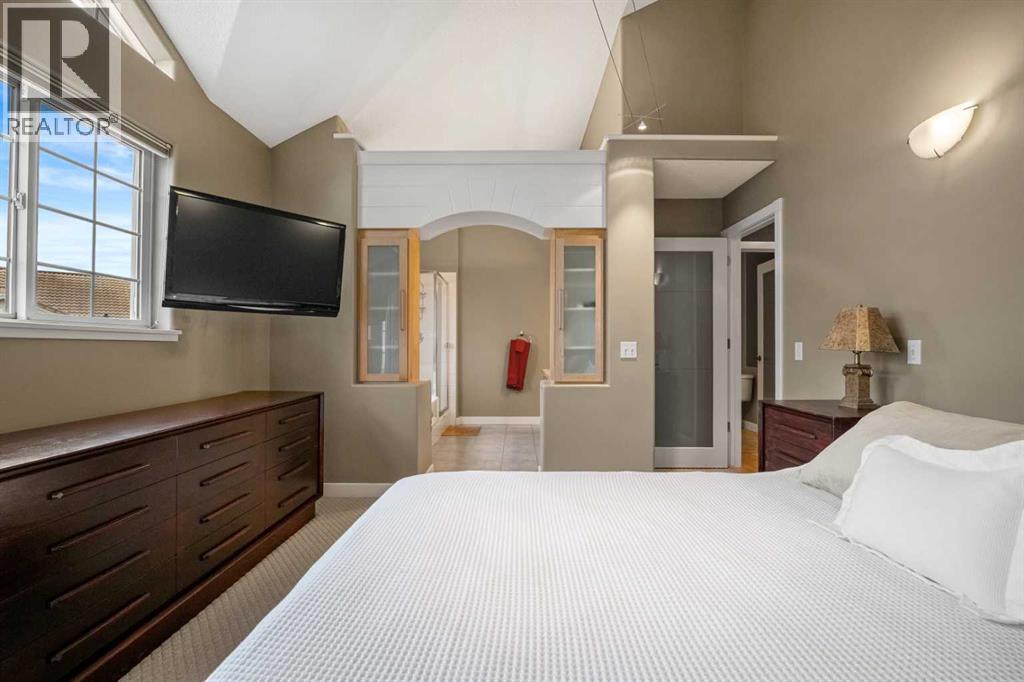 702 Patterson View Sw, Calgary, Alberta  T3H 3J9 - Photo 20 - A2271235