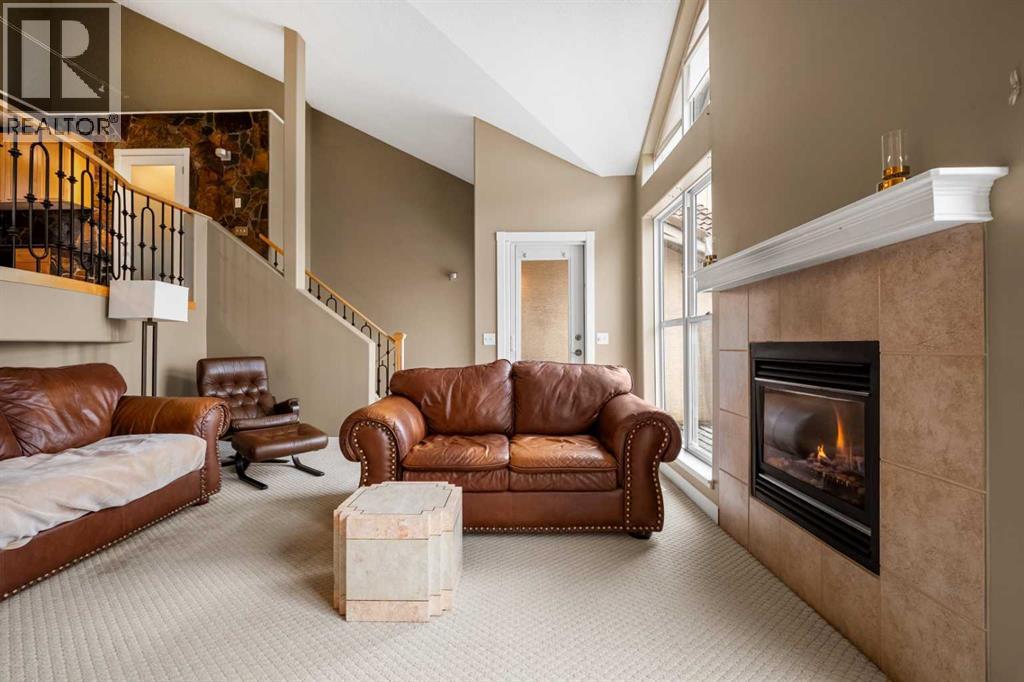 702 Patterson View Sw, Calgary, Alberta  T3H 3J9 - Photo 2 - A2271235