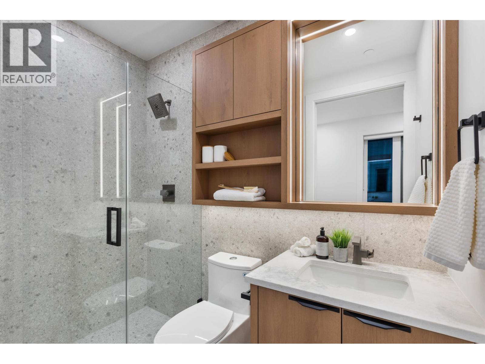 2 2435 Napier Street, Vancouver, British Columbia  V5K 2W2 - Photo 13 - R3068529