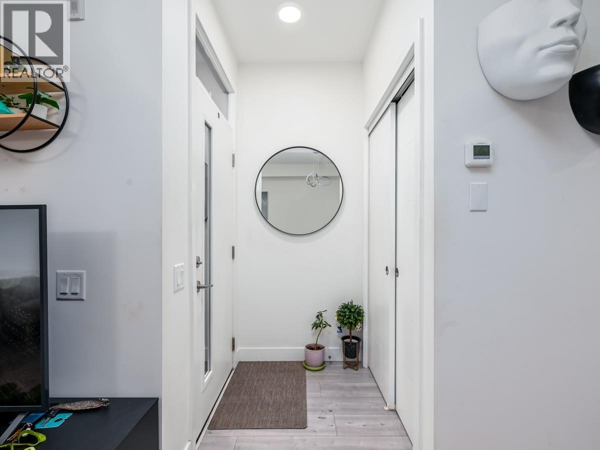 120 2035 Glenaire Drive, North Vancouver, British Columbia V7P 1Y2 - Photo 4 - R3068545