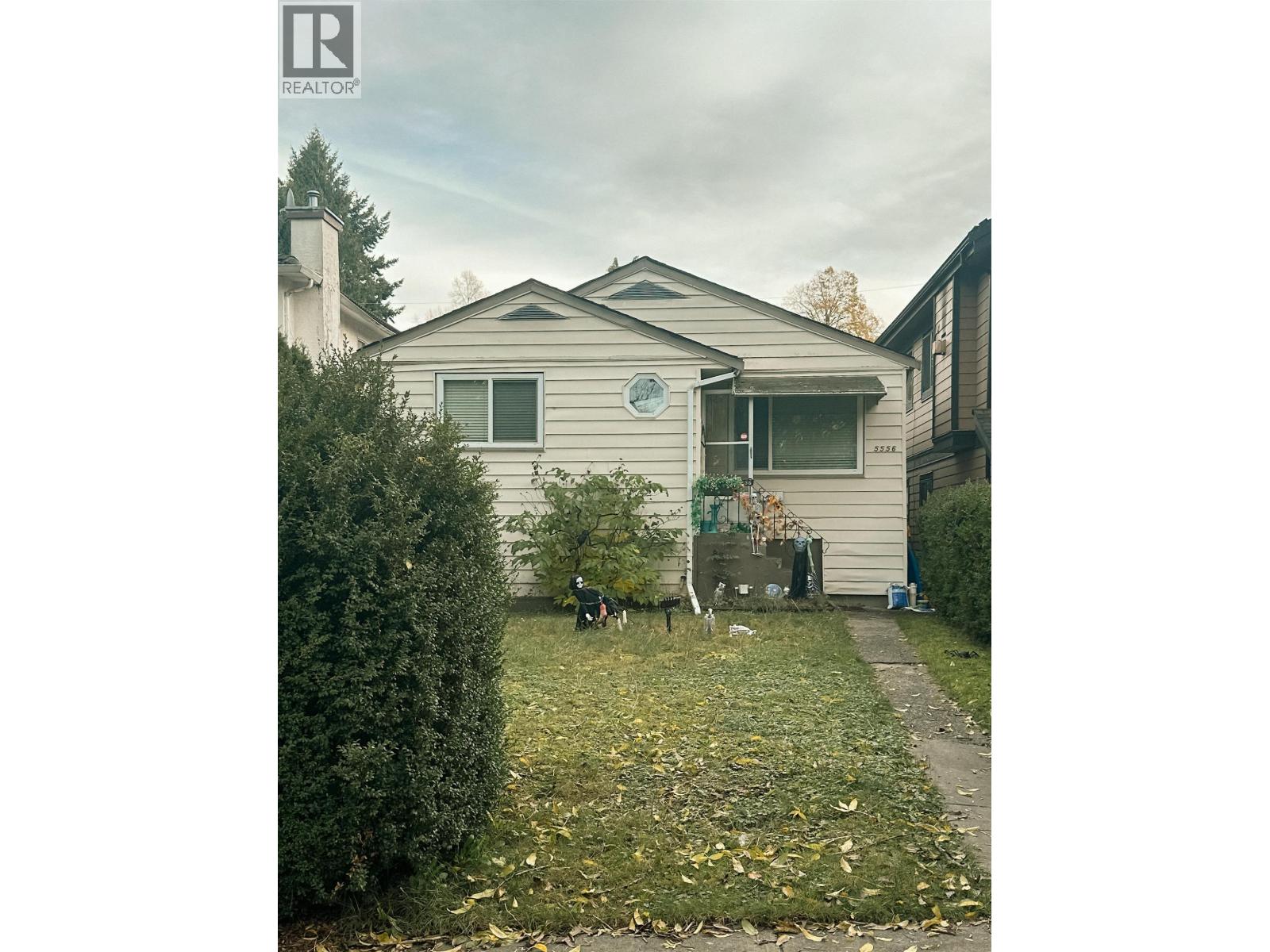 5556 EARLES STREET, Vancouver, British Columbia