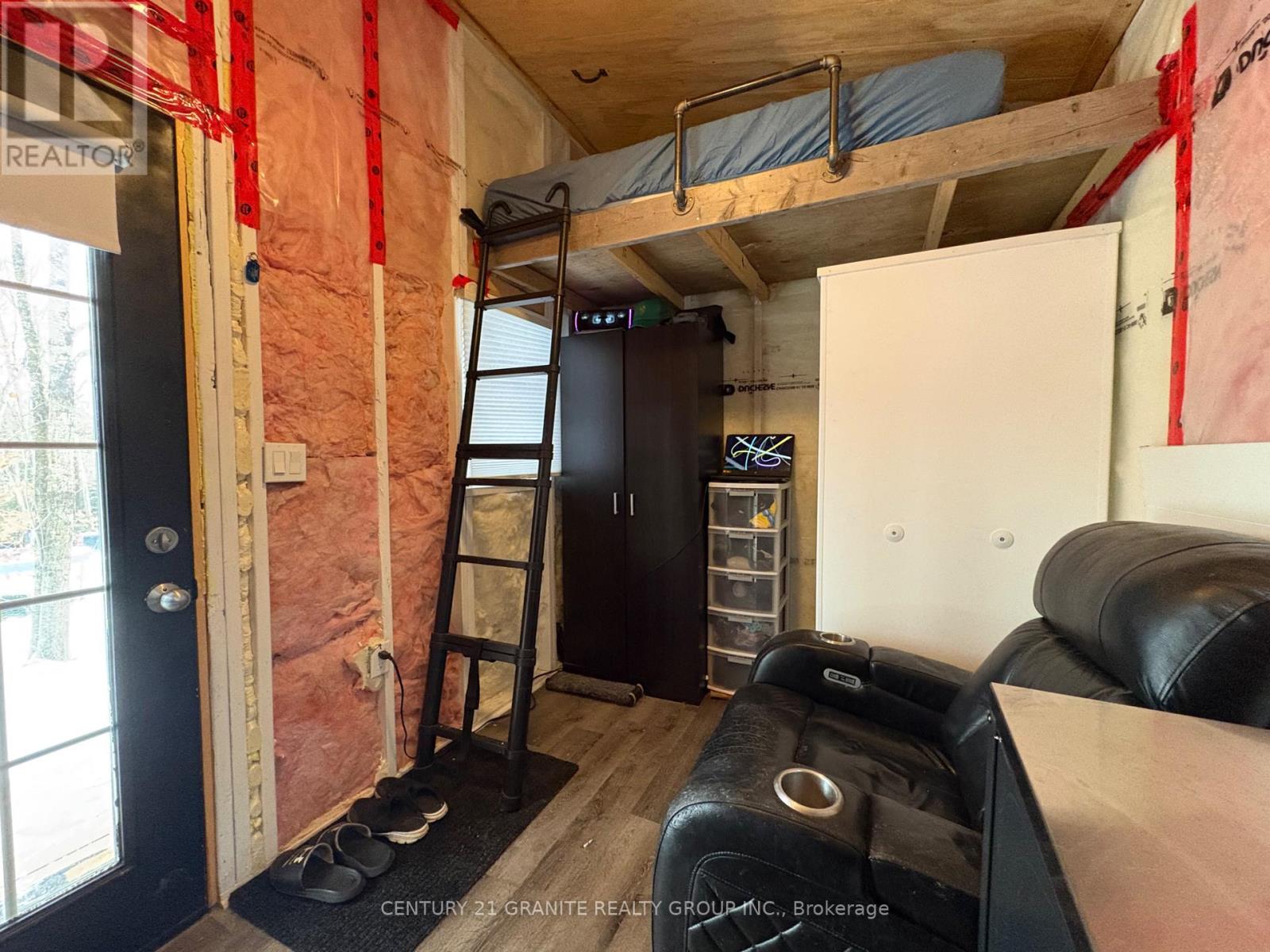 1827 Hybla Road, Hastings Highlands, Ontario K0L 1C0 - Photo 26 - X12554534