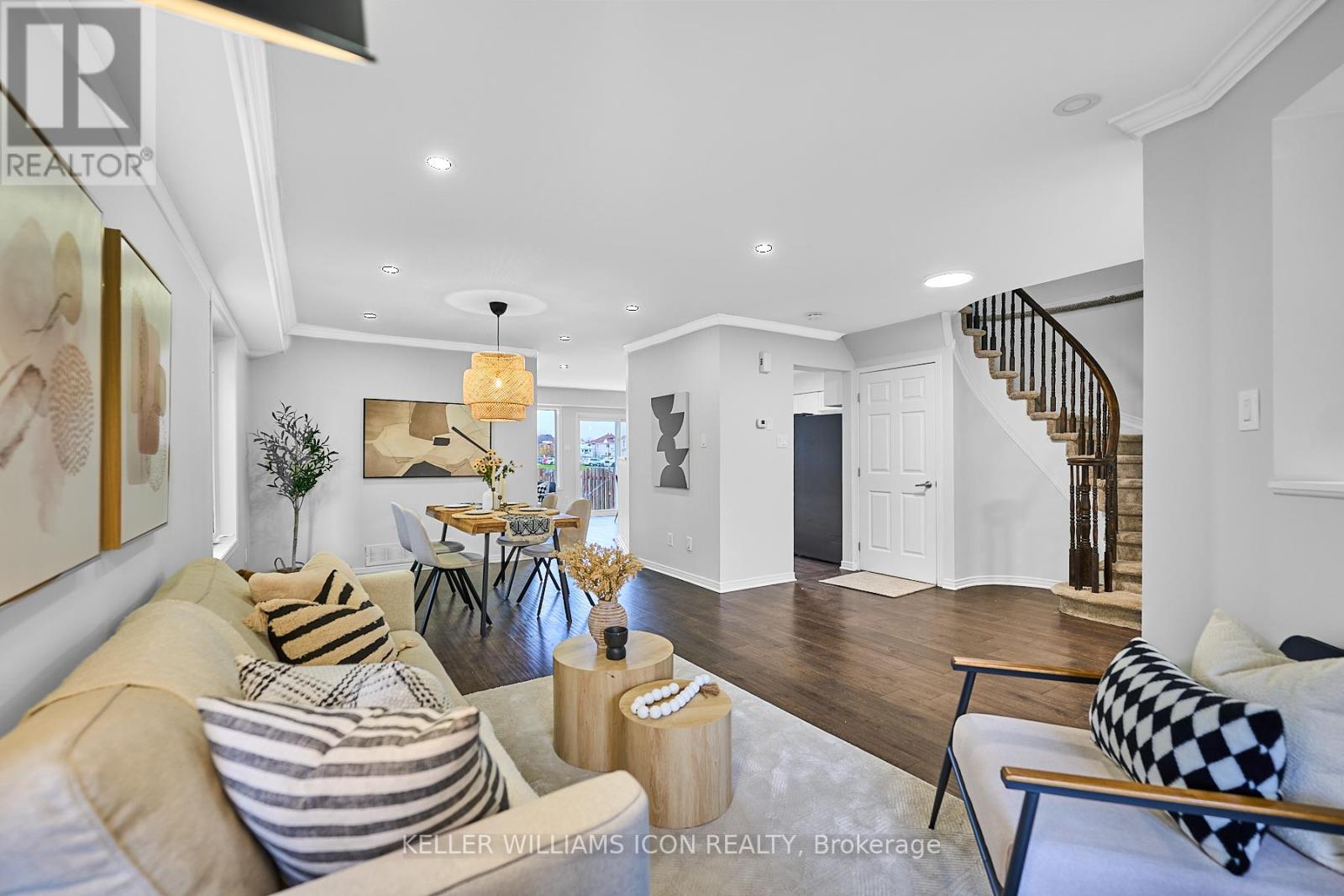 7 Gleeson Way, Ottawa, Ontario K2J 5A2 - Photo 8 - X12549082