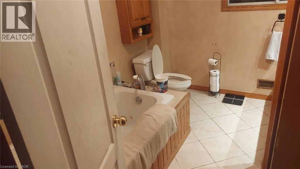 520 Alder Street E, Dunnville, Ontario  N1A 1E6 - Photo 10 - 40782640