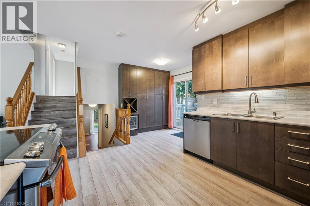 368 The Country Way, Kitchener, Ontario  N2E 3E4 - Photo 8 - 40786444